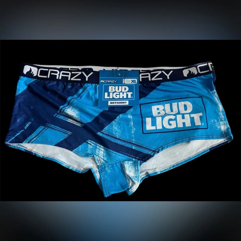 BOY SHORTS - Picture 3 of 13